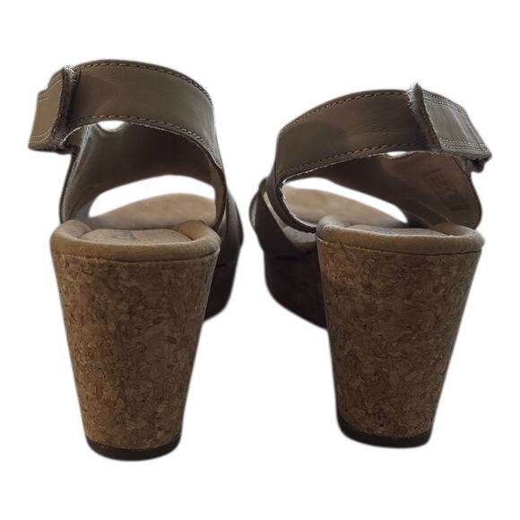 Clarks Collection Women's Annadel Bari Wedge Sandals Sand Size 9W WIDE Platform - Picture 6 of 9